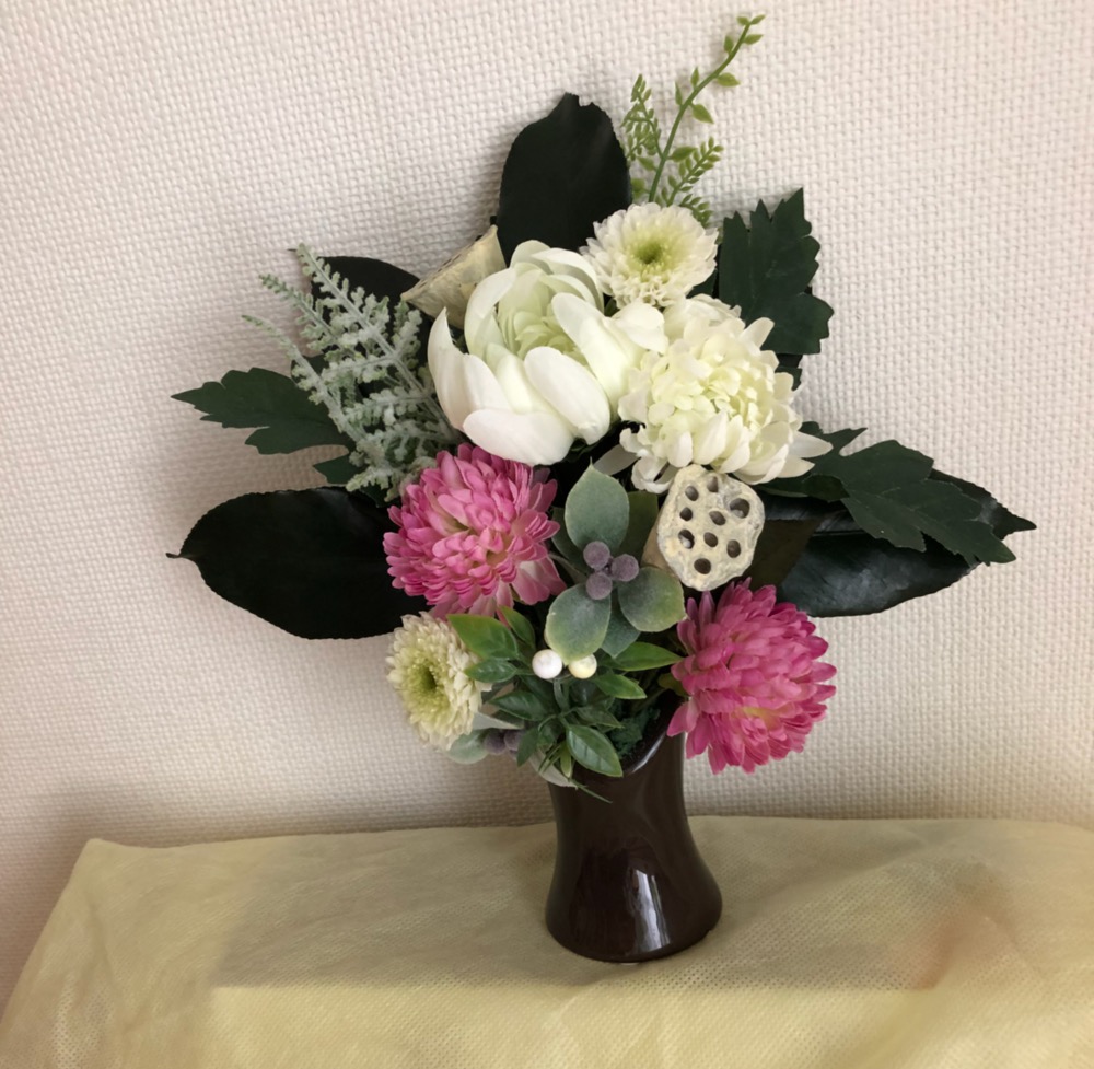 フラワーアレンジメント教室　プリザーブドフラワー　