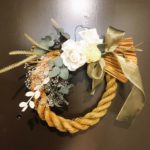 プリザーブドフラワーで　しめ縄リース